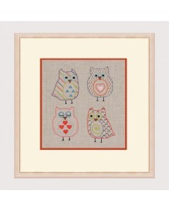 Owls. Traditional embroidery kit. Design is printed on the fabric. Le Bonheur des Dames 1524
