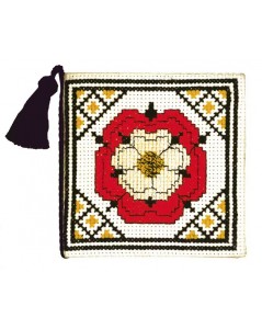Porte-aiguilles Rose Tudor. Kit broderie point de croix sur toile Aïda. Textile Heritage Collection 239559
