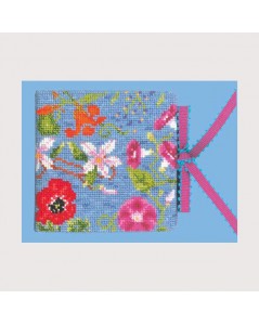 Blue Needle Case embroidered by cross stitch. Motif: flowers. Le Bonheur des Dames 3455