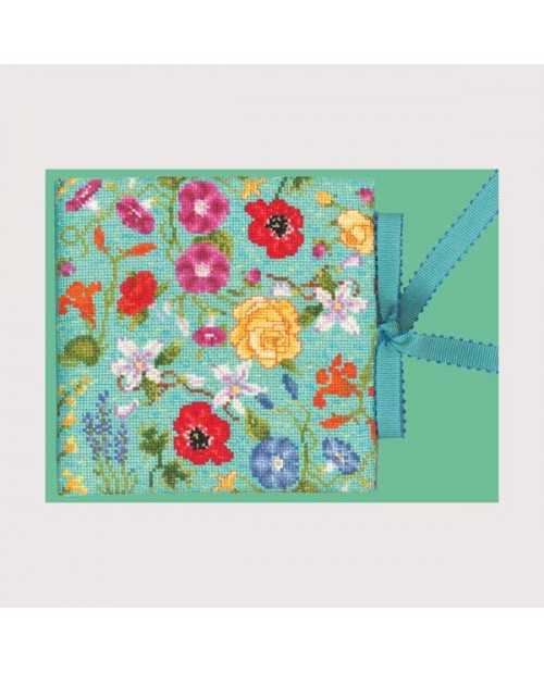 Turquoise sewing pouch embroidered by cross stitch. Motif: flowers. Le Bonheur des Dames 3504