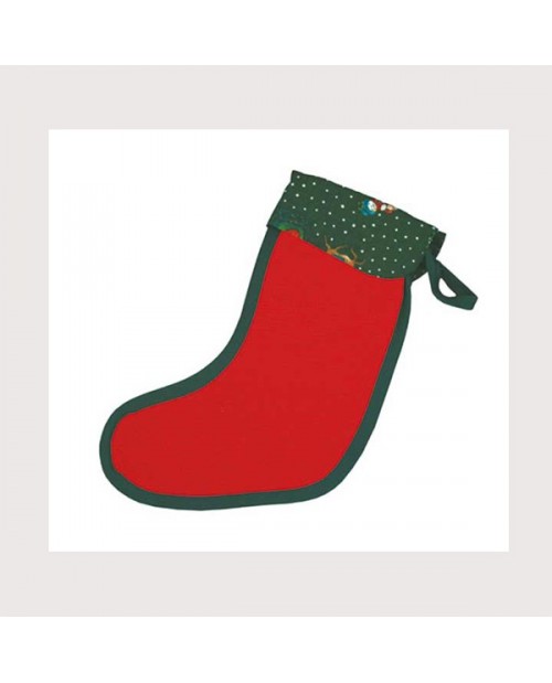 Small Christmas boot made of  5.5 pts/cm red cotton Aïda. Le Bonheur des dames BTA1