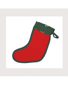 Small Christmas boot made of  5.5 pts/cm red cotton Aïda. Le Bonheur des dames BTA1