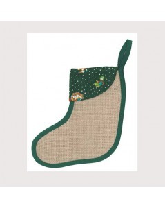 Big Christmas boot made of  5.5 pts/cm, natural linen Aïda. Le Bonheur des dames BTAL4