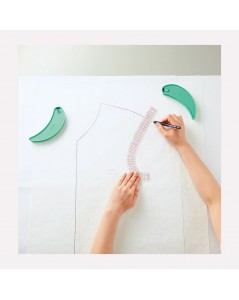 Clover curved ruler