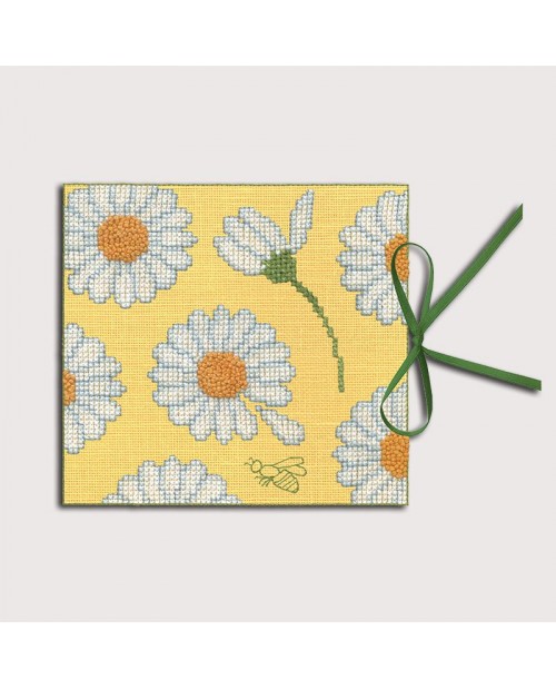 Needle case - book with felt pages. Yellow linen cover to stitch.  Motif - daisies. Le Bonheur des Dames 3474