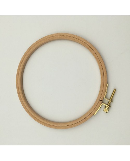 Wooden embroidery hoop with a screw. Le Bonheur de Dames. EH6