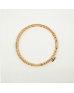 Wooden embroidery hoop with a screw. Le Bonheur de Dames. EH8