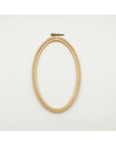 Wooden embroidery hoop oval 11.3 x 19 cm. Le Bonheur des Dames EHO9