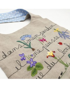 Kit broderie sac en lin avec motif fleurs, écriture dans mon jardin il ne pousse que du bonheur. Le Bonheur des Dames 2911