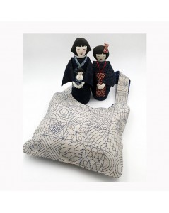 Sashiko style handbag to embroider. Design printed on the fabric. Two Japanese dolls. Le Bonheur des Dames