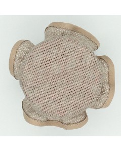 Capuchon de pot de confiture en Aïda de lin avec bord beige. PCAL1