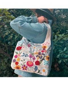Tote bag embroidered in satin stitch technique. Flower garden. Worn with blue denim jacket. Le Bonheur des Dames 2922