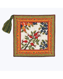 Needle case Berries. Counted cross stitch kit. Le Bonheur des Dames 3450