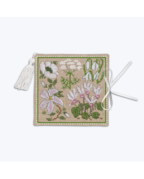 Cross stitch kit on natural linen. Needle case with white and pink flowers. Le Bonheur des Dames 3481