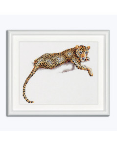 Picture embroidered in counted cross stitch. Safari leopard. Dutch Stitch Brothers DSB004L