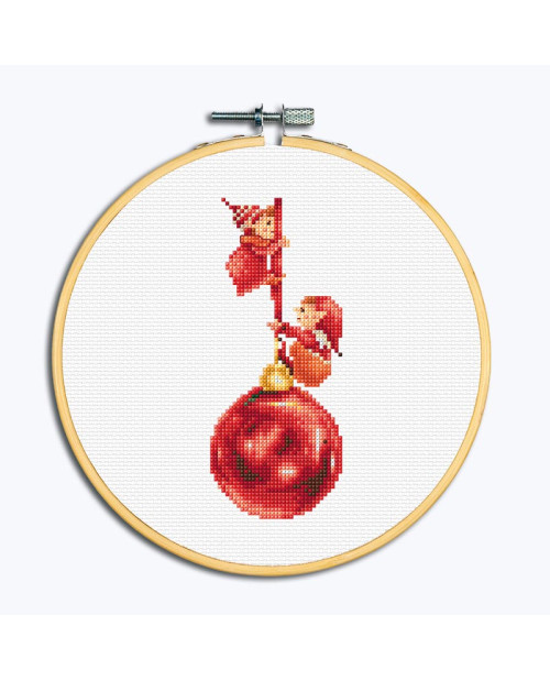Two elves climbing on a Christmas bauble. Embroidery framed in a wooden hoop. Dutch Stitch Brothers DSB043E