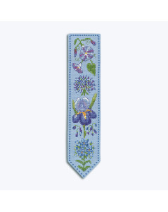 Marque-page brodé sur lin bleu ciel. Fleurs bleues, mauves. Le Bonheur des Dames 4597